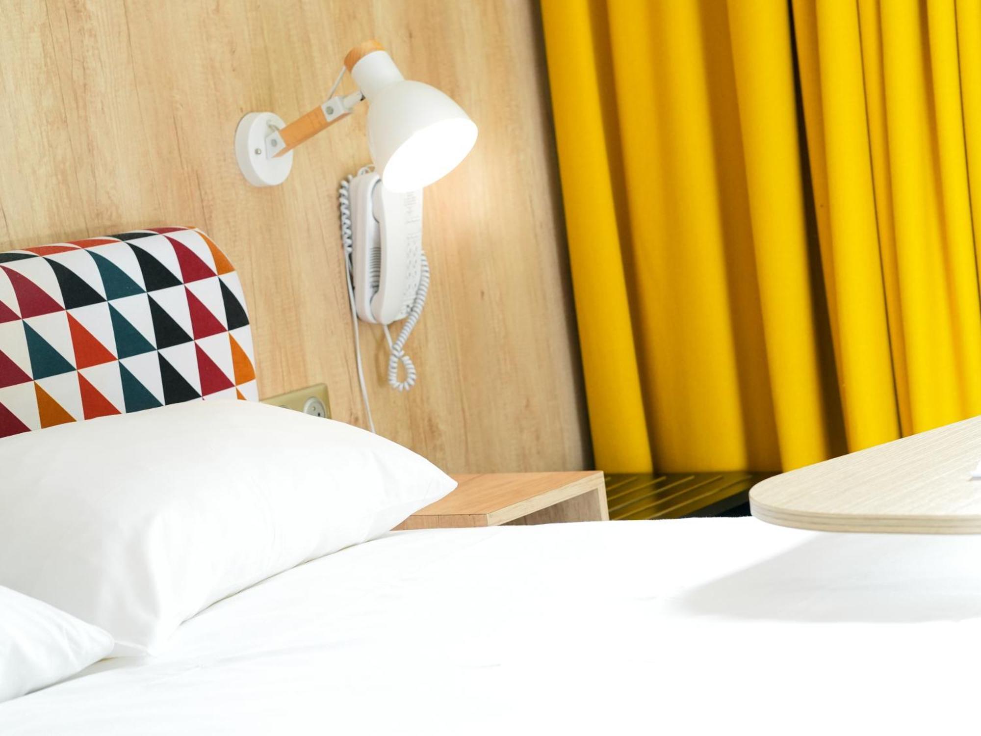Ibis Styles Caen Centre Historique Hotell Eksteriør bilde